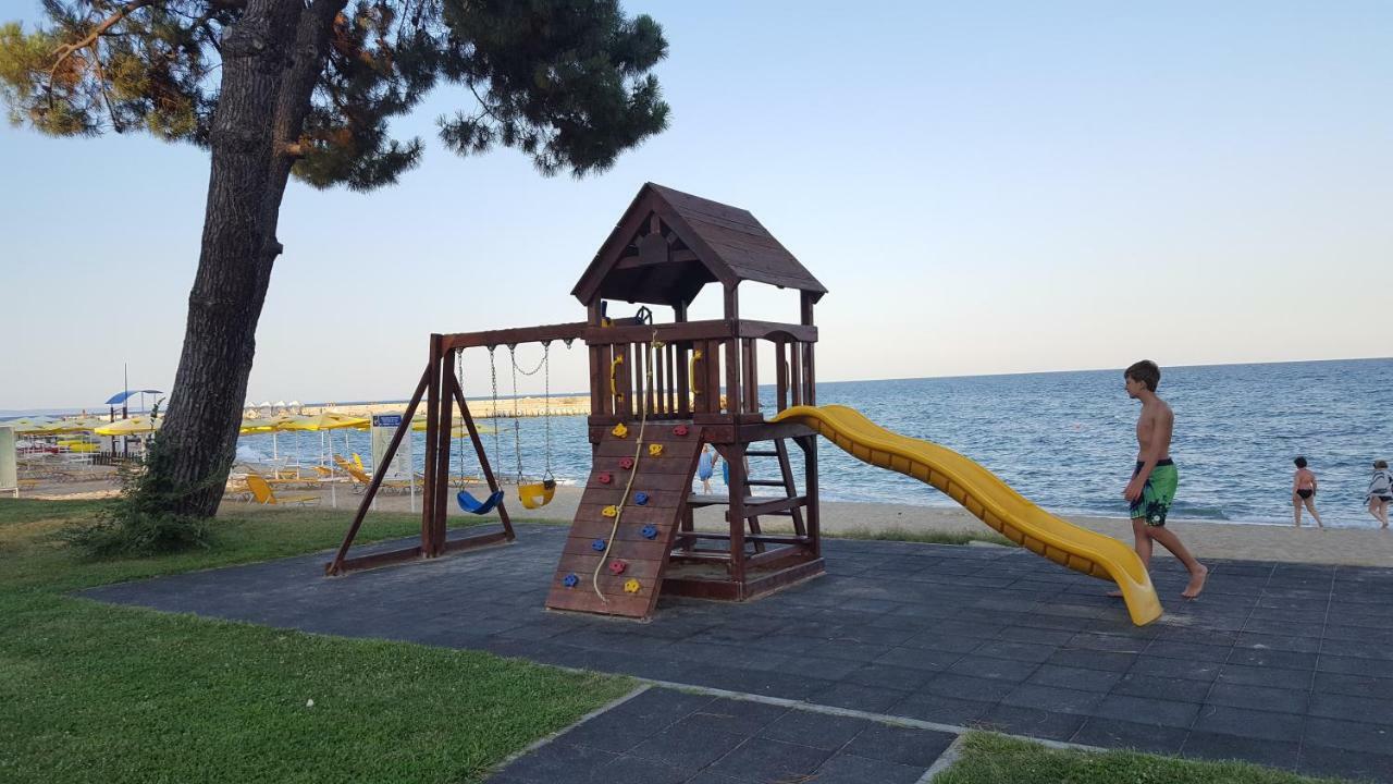 Riviera Sea Villageapartments Aranyhomok Kültér fotó